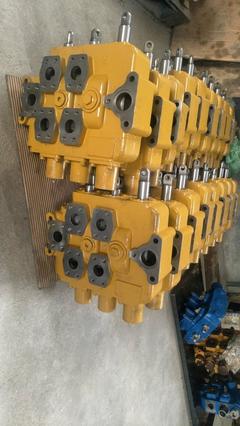 徐工LW320F装载机差速器 铲车变矩器主传动 泵轮涡轮导轮驾驶室